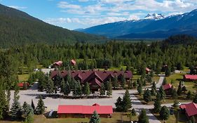 Glacier House Hotel & Resort